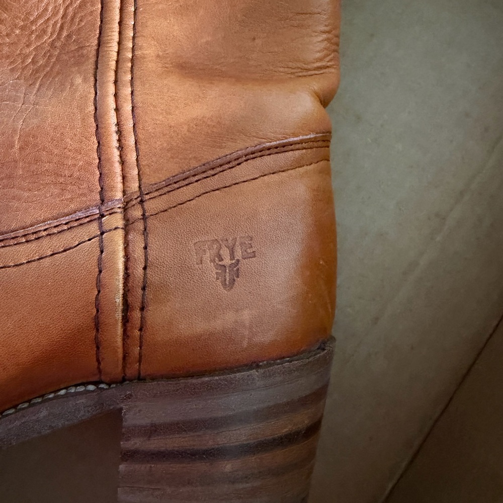 Frye SunRise Short Vintage Leather Womens Boots - Picture 2 of 8